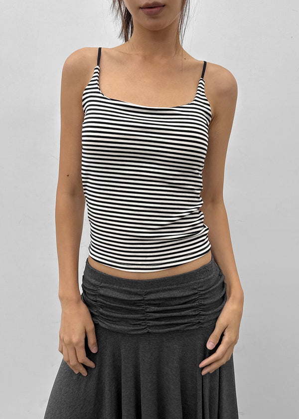 Le Square Basic Sleeveless (Built-in Cup)