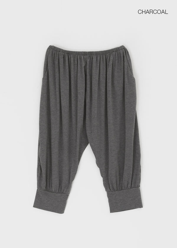 Elif Aladdin Capri Pants