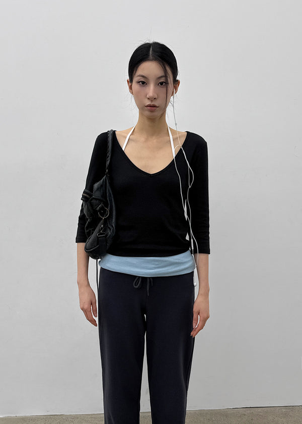 [MADE] Kuchi Deep V-Neck Sleeveless Tee