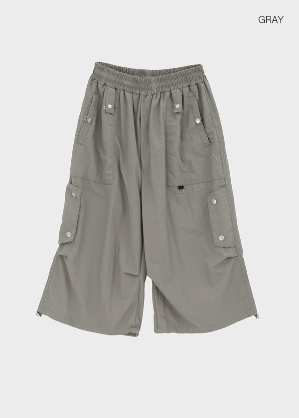 (UNISEX) Tether Nylon Knee-length Bermuda Shorts