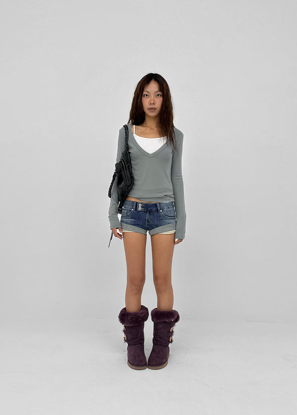 [MADE] Rosa Deep V-Neck Long Sleeve Tee