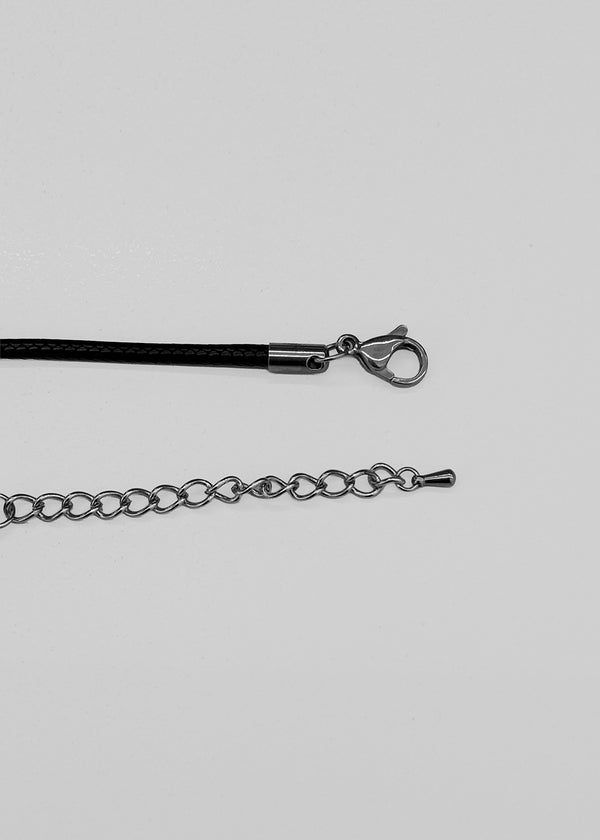 Wheelin twisted leather cord necklace