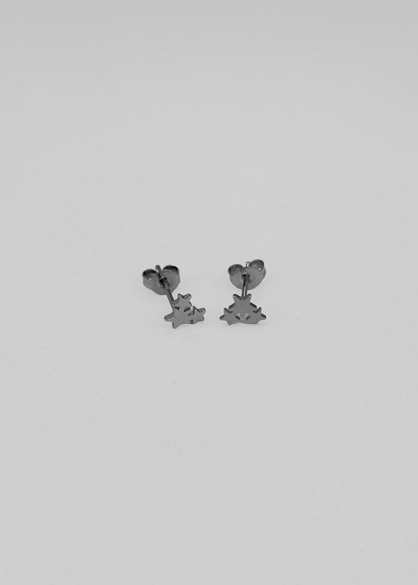 Pomfranc star earrings