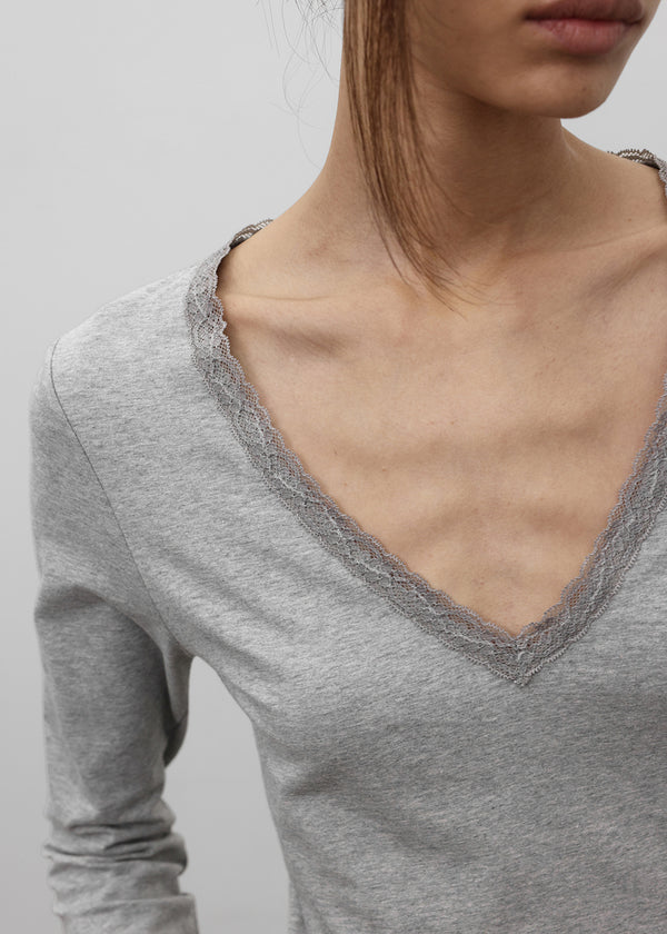 [MADE] Zeromi Lace V-Neck Long Sleeve Tee