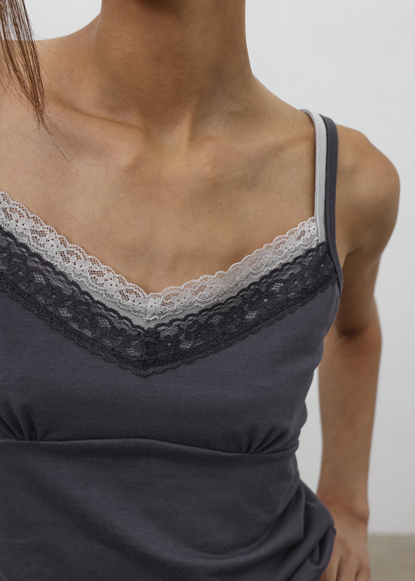 [MADE] Guerlain Layered Lace Sleeveless