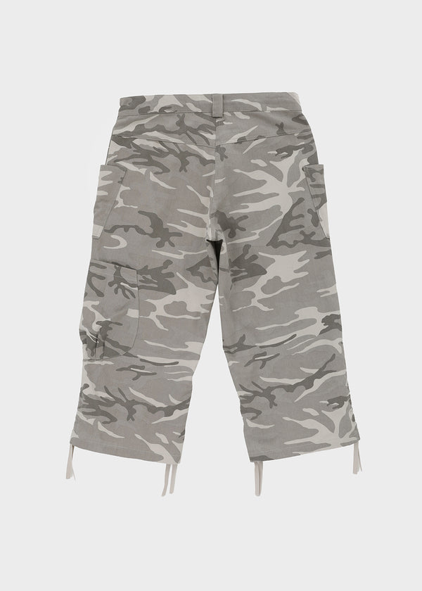 Decitate camo capri pants