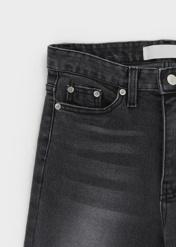 Vixen Slit Capri Denim Pants