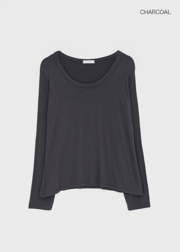 Shed Loose Fit U-Neck Long Sleeve Tee