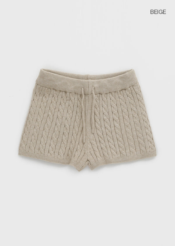 Adro Cable Knit Elastic Shorts