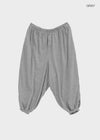 Clive 3/4 Length Aladdin Pants