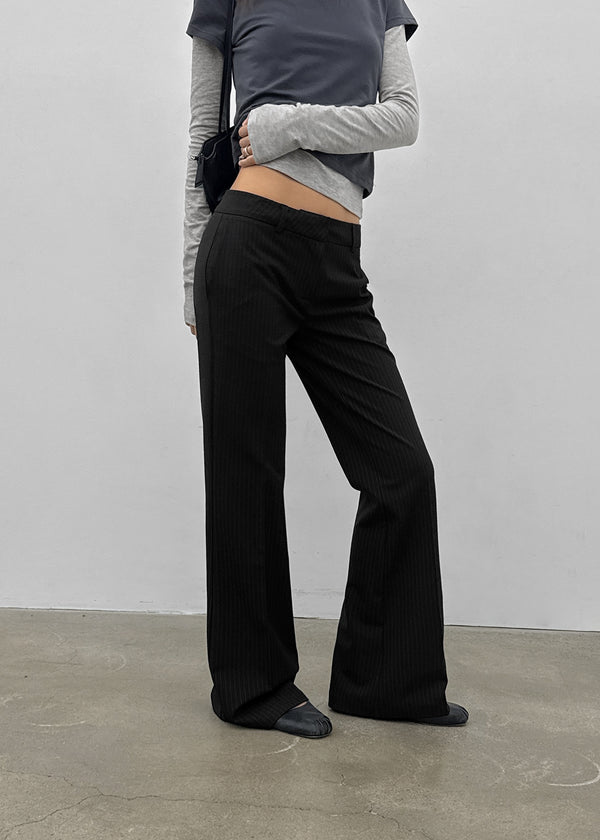 [MADE] Hiku Semi Low-Waist Bootcut Slacks