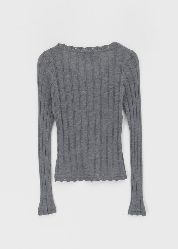 Skirt punched wool knit cardigan