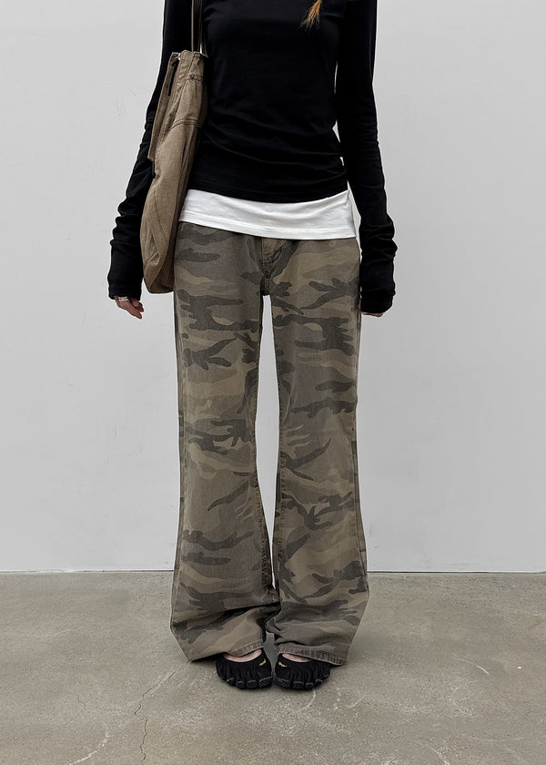 Want camo bootcut pants