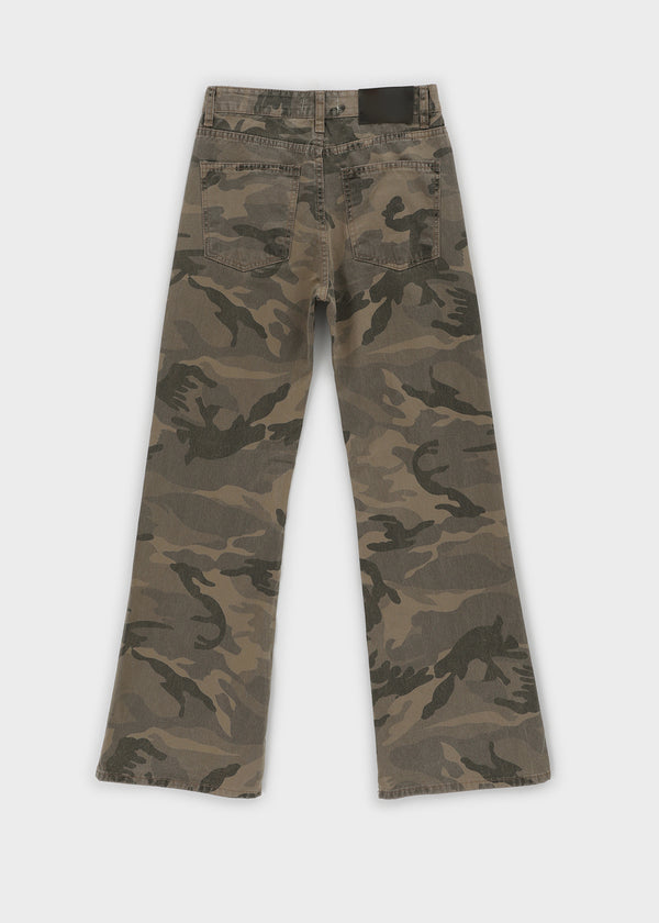 Want camo bootcut pants
