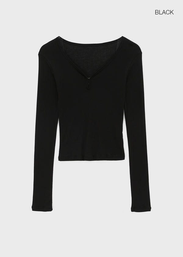 Use Hook long-sleeve tee