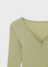 Use Hook long-sleeve tee