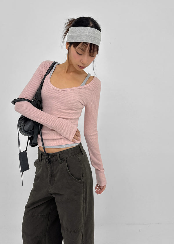 [MADE] Liav Knit-like V-neck Long Sleeve Tee