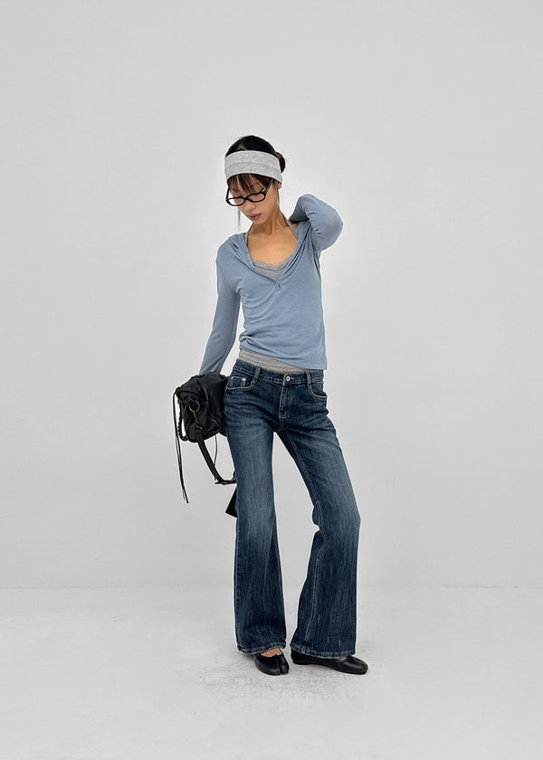 Kitsch low-waist back-pocket bootcut denim pants