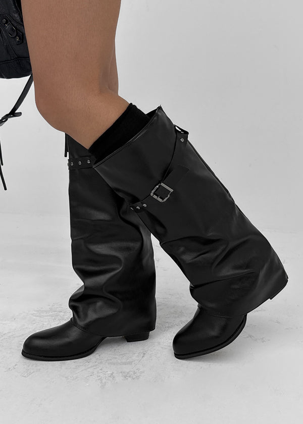 Avie folding buckle long boots