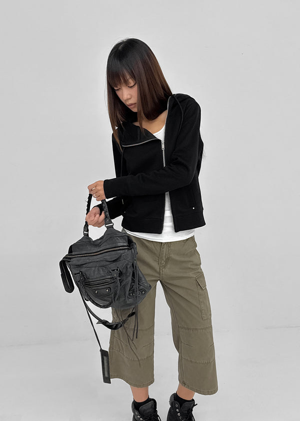 [MADE] Saniang Asymmetrical Rivet Zip-up Hoodie