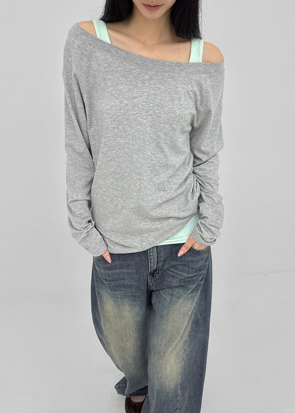 [MADE] HUR Off-shoulder Raglan Long Sleeve Tee