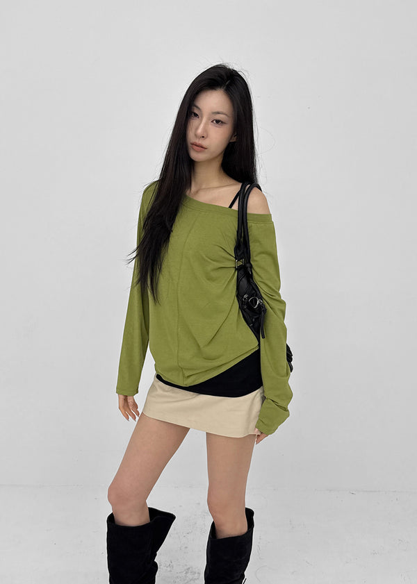 [MADE] HUR Off-shoulder Raglan Long Sleeve Tee