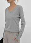 Relucton V-neck long-sleeve tee