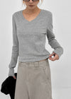 Relucton V-neck long-sleeve tee