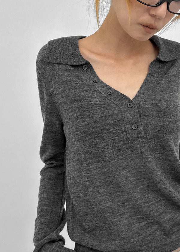 Scratch V-neck collar wool knit