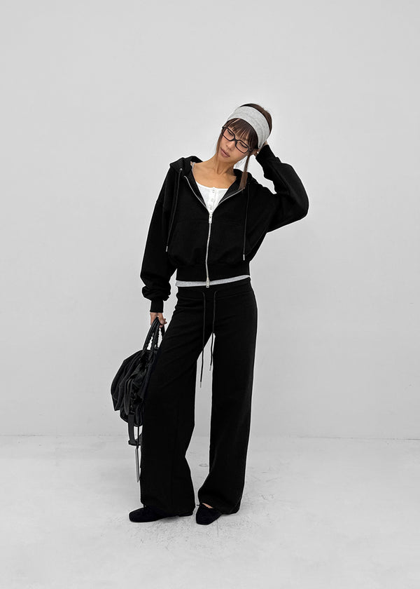 [MADE] Bennoir Semi-Crop Zip-Up Hoodie