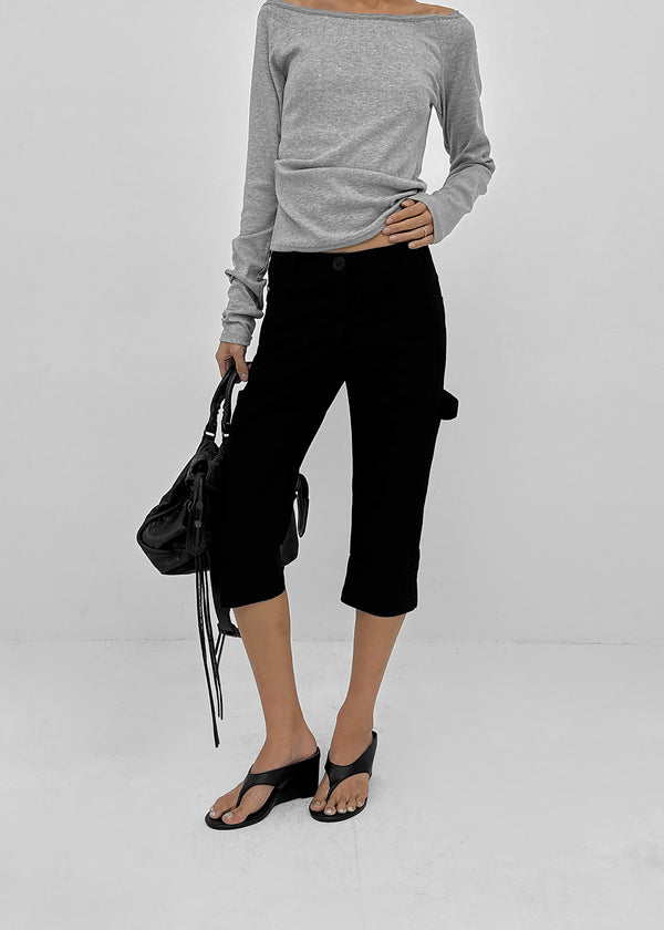 Tape slit capri pants