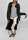 Tape slit capri pants