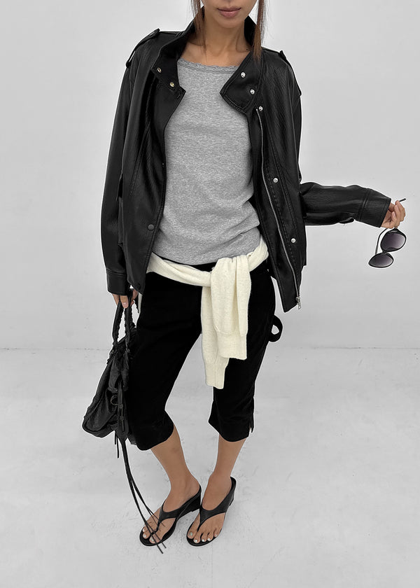 Tape slit capri pants
