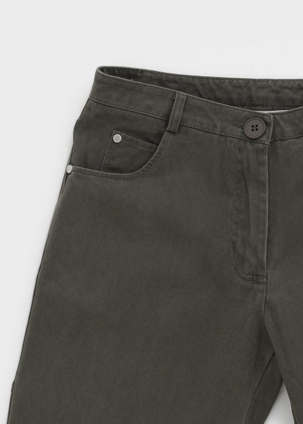 Tape slit capri pants