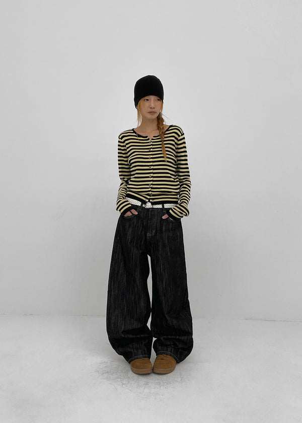Rie Lettering Wide Raw Denim Pants