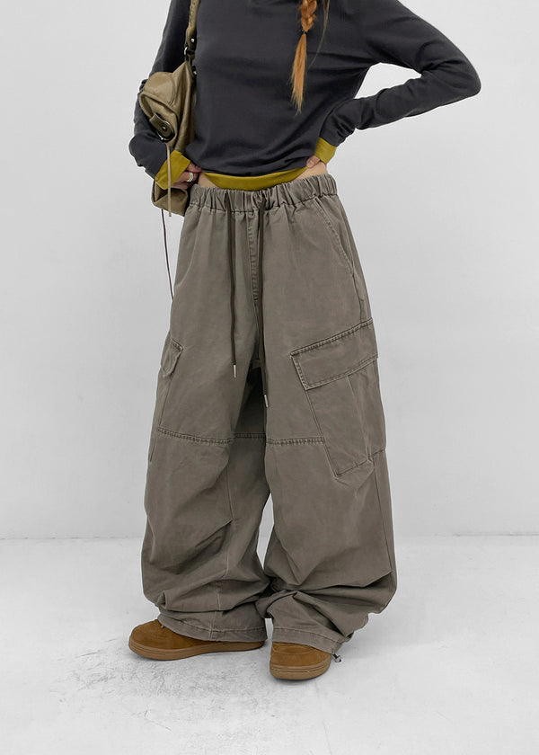 Berndt Banding Wide Cargo Pants
