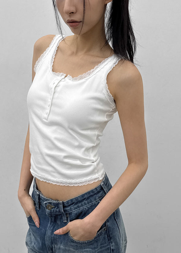 [MADE] Badge Lace Henley Neck Sleeveless (Built-in Cup) (2 SIZE)
