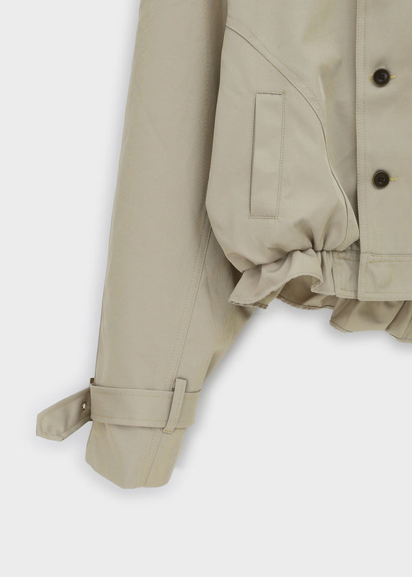 Luadi Frill Double-Button Short Jumper