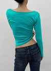 Uncut low-waist distressed skinny denim pants