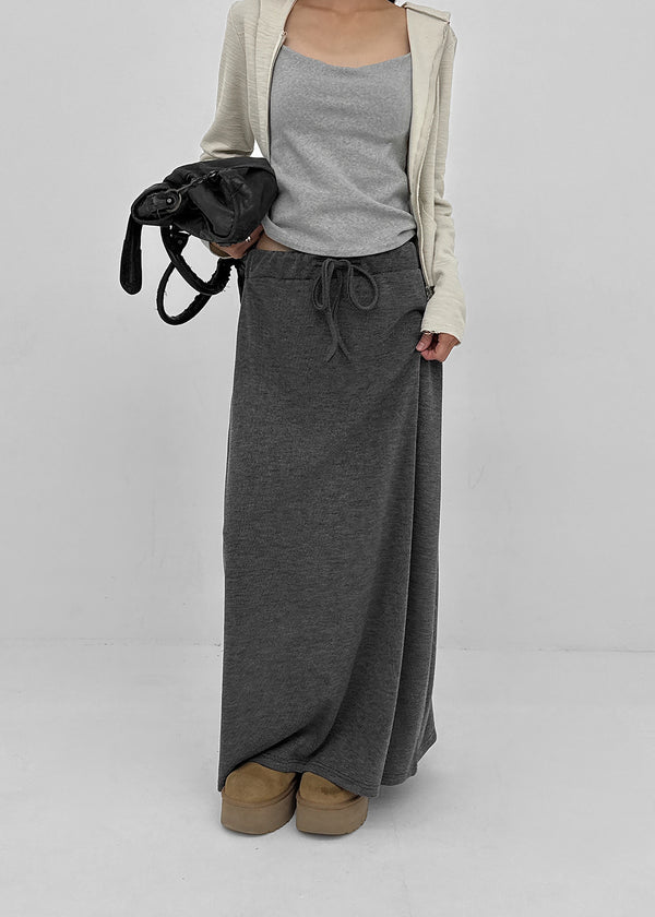 Friction banding long skirt