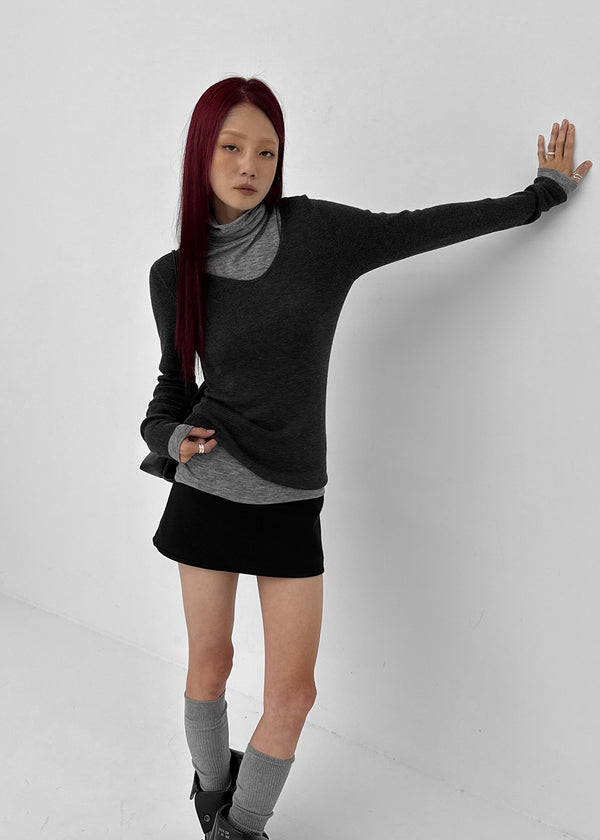 Clef V-neck Ribbed Wool Knit