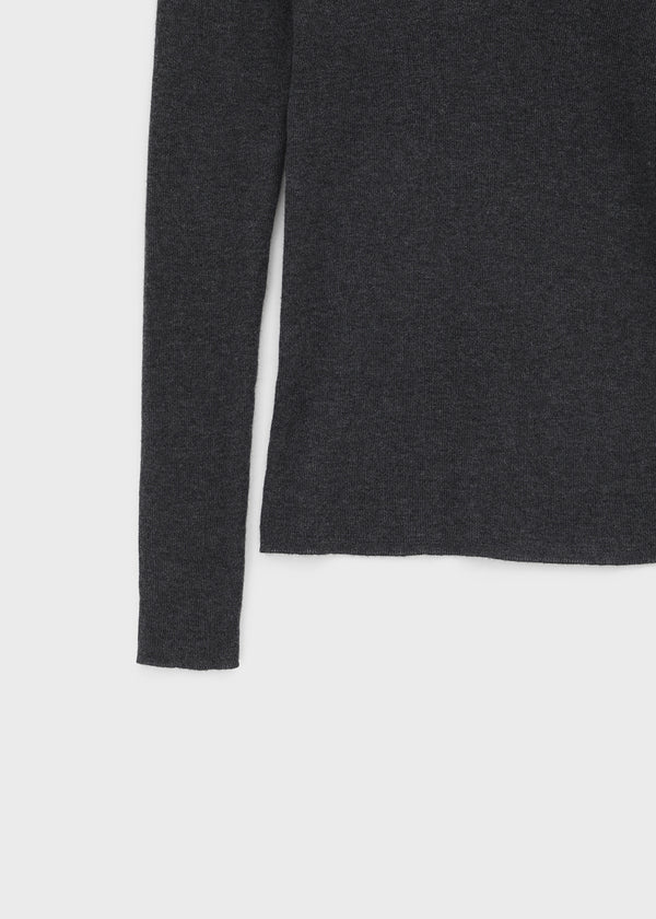 Clef V-neck Ribbed Wool Knit