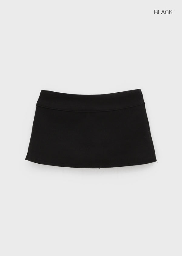 Freak Low-waisted Mini Skirt Pants