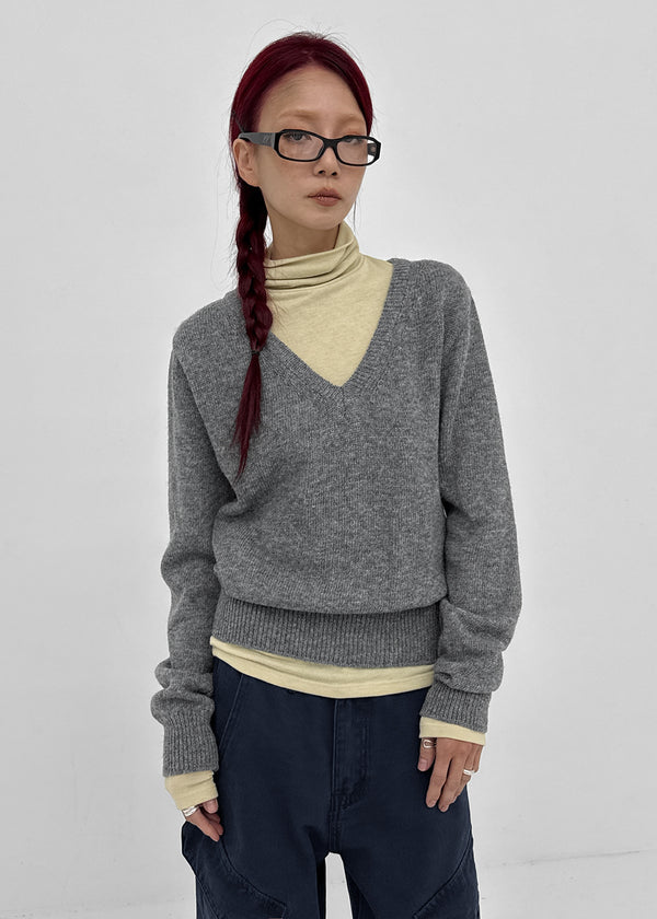 [MADE] Roadcle V-neck Standard Fit Knit