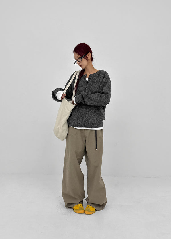 [MADE] Furd Loose Fit Henley Neck Knit