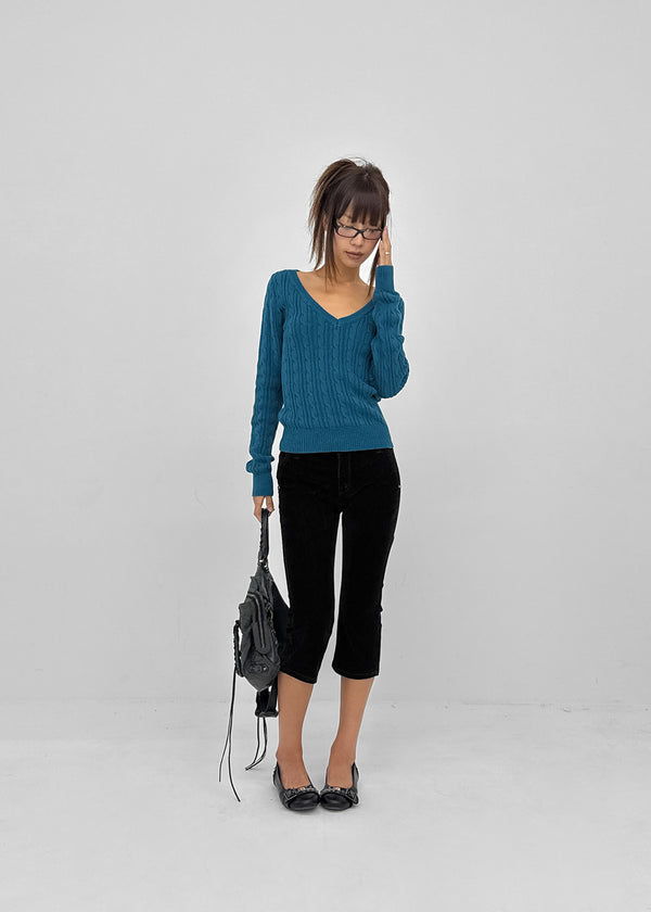 Rollin Velvet Low-Waisted Capri Pants