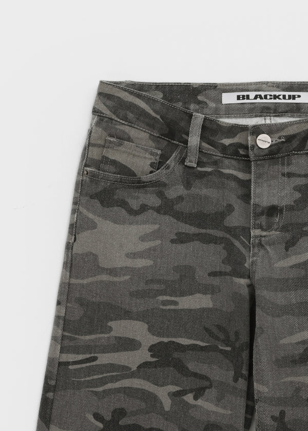 [MADE] Sakuri Camo Low-waist Pants