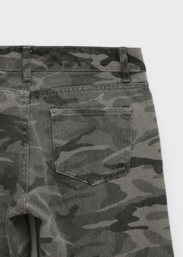 [MADE] Sakuri Camo Low-waist Pants