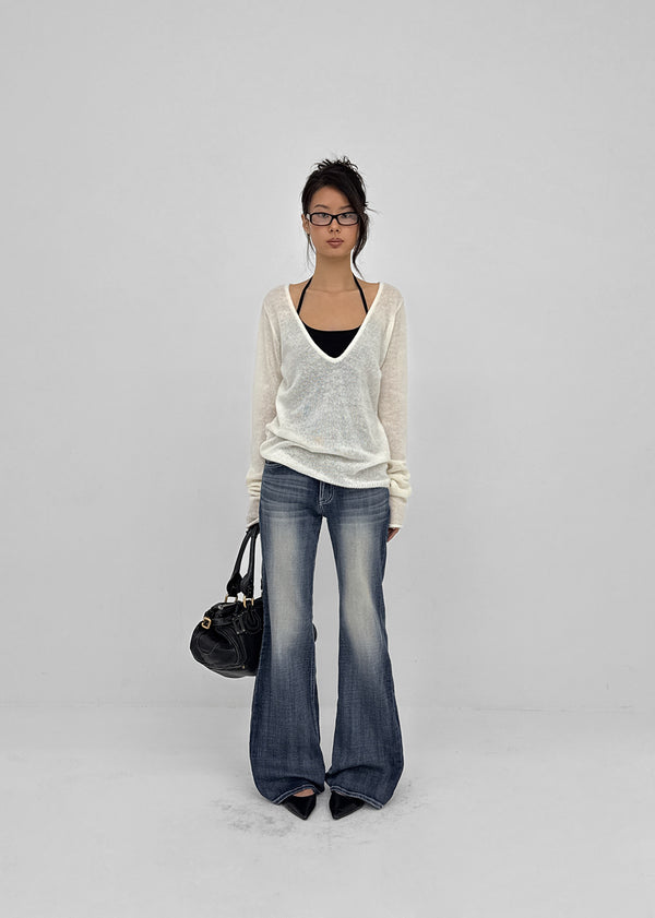 [MADE] Renov Wool Deep V-Neck Knit