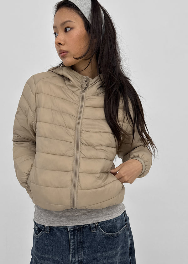 Shukia Hooded Lightweight Padding